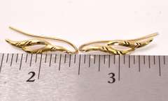 Wonderful Wire Earrings in 14K Yellow Gold
