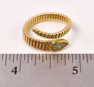 Stunning Snake Ring in 18K Yellow Gold