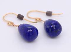 Fabulous Yellow Gold Lapis Dangle Earrings