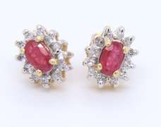Gorgeous Yellow Gold Ruby and Diamond pendant on Chain w Matching Earrings