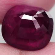 Striking 10.88ct violet red Rhodolite Garnet