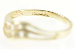 10K Yellow Gold Six Stone Classic Wavy Diamond Statement Ring