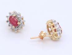 Gorgeous Yellow Gold Ruby and Diamond pendant on Chain w Matching Earrings