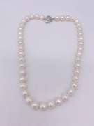 18 inch Pearl Necklace with Silver Heart Toggle