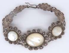 Vintage Sterling Silver Flower Style Link Bracelet
