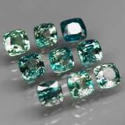 Vivid blue 3.92ct cushion cut Sapphire set