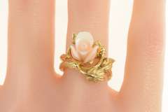 14K Yellow Gold 1960's Carved Coral Rose Vine Bridal Set Ring