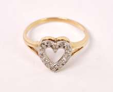 Romantic Diamond Heart Ring in Yellow Gold