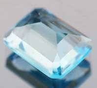 Simply stunning 6.19ct Swiss blue emerald cut Topaz