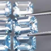 Simply brilliant 10.85ct sky blue Topaz set