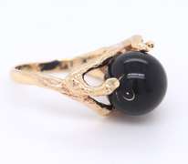 Handsome Yellow Gold Black Coral Abstract Ring
