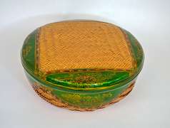 Rare Vintage Vietnamese Handcrafted Rattan and Bamboo Nesting Lidded Baskets, Set of 3