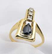 Fascinating Pear Shaped Sapphire Ring
