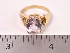 Ravishing Rose Quartz Ring in 14K Yellow Gold