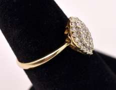 Delightful Diamond Cluster Ring in Yellow Gold