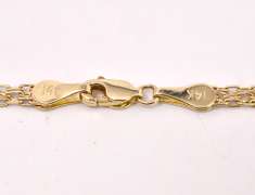 Lovely Cluster Diamond Pendant Necklace in 14K Yellow Gold