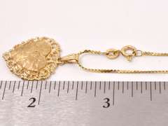 Captivating Heart Locket Pendant Necklace in 14K Yellow Gold