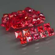 Excellent 5.67ct set of princess cut red Imperial Sapphires