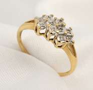 Sweet Ring with a bit of Sparkle