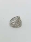 GORGEOUS BIG VINTAGE TWO TONE RING