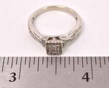 Brilliant Diamond Ring in White Gold