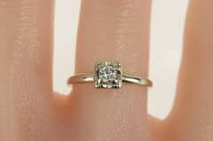 14K White Gold 0.21 Ctw 1940's Diamond Solitaire Engagement Ring
