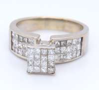 LADIES 14K WHITE GOLD AND DIAMOND RING