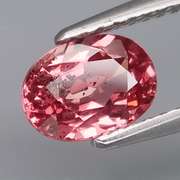 Rare high end 1.32ct rose pink Malaya Garnet