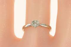 9K White Gold 0.25 Ctw Diamond Flower Cluster Engagement Ring