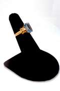 Elegant 18kt Yellow Gold Topaz Ring