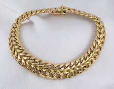 Pretty & Practical 14k Bracelet