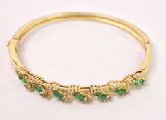Lovely Diamond and Emerald Bracelet in 14K Yellow Gold