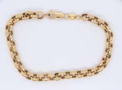 Elegant Yellow Gold Rolo Link Bracelet