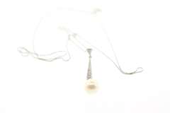 Elegant 14kt Pearl and Diamond Necklace