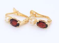 Stunning 18kt Garnet and Pearl Hinged Hoop Earrings