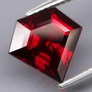 Super color in this 4.10ct dark red Garnet