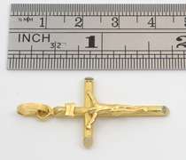Detailed 18k Crucifix