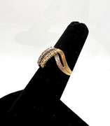 Elegant 18kt Tri-tone Diamond Band