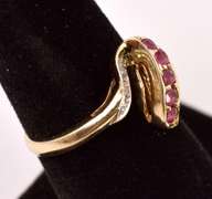Stunning Ruby and Diamond Ring in Yellow Gold