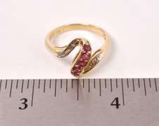Stunning Ruby and Diamond Ring in Yellow Gold