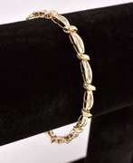 Beautiful Diamond Bracelet in Yellow Gold