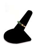 Alluring 18kt Yellow Gold Emerald Band