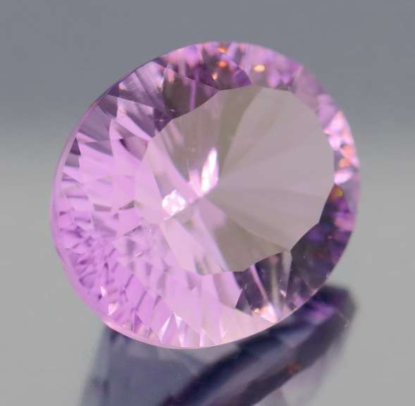 Gorgeous 13.04ct natural vibrant lilac Amethyst