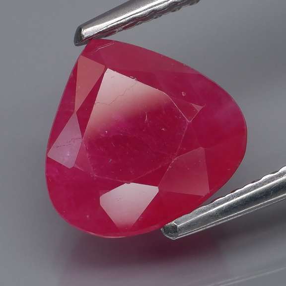 Heated only! Vivid 3.14ct top red pink Ruby