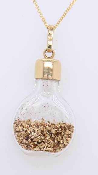 Beautiful Yellow Gold Flaked Gold Pendant on Chain