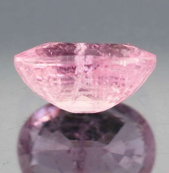 Superb 2.59ct untreated bubblegum pink Morganite