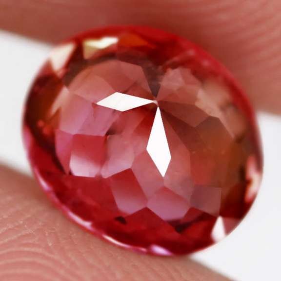 Fully natural 2.67ct Padparadscha Tourmaline