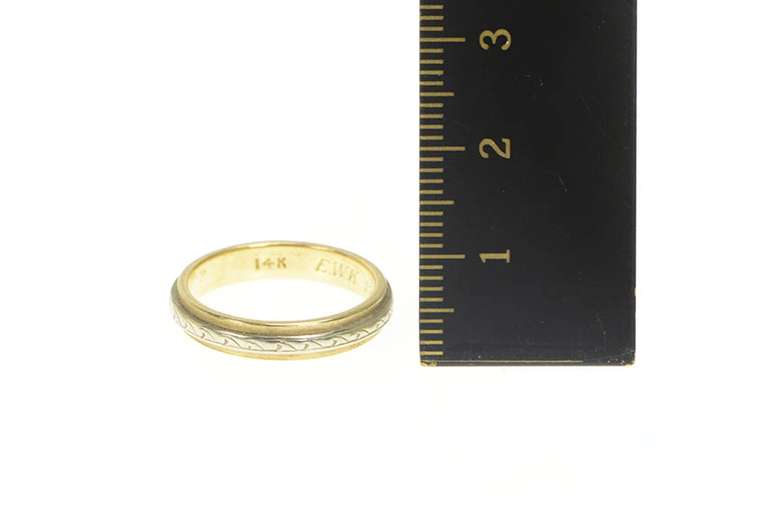 14K Yellow Gold 1950's Two Tone Patterned Wedding Band Ring