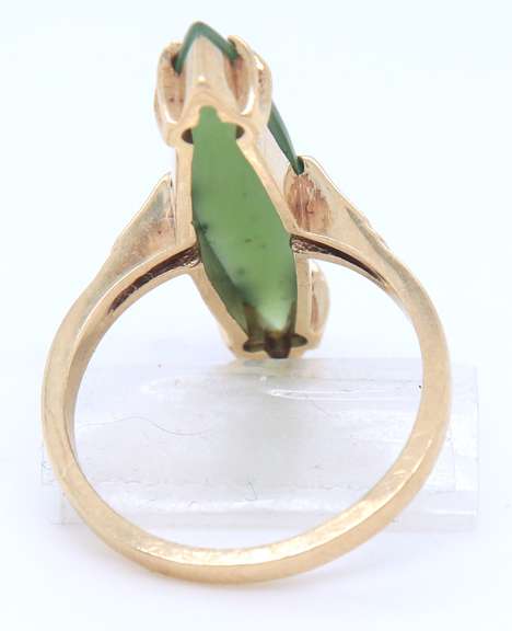 Favorite Yellow Gold Green Jade Ring