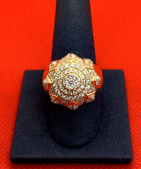 MENS 14K YELLOW GOLD RING WITH 2.00 CARAT OF DIAMOND